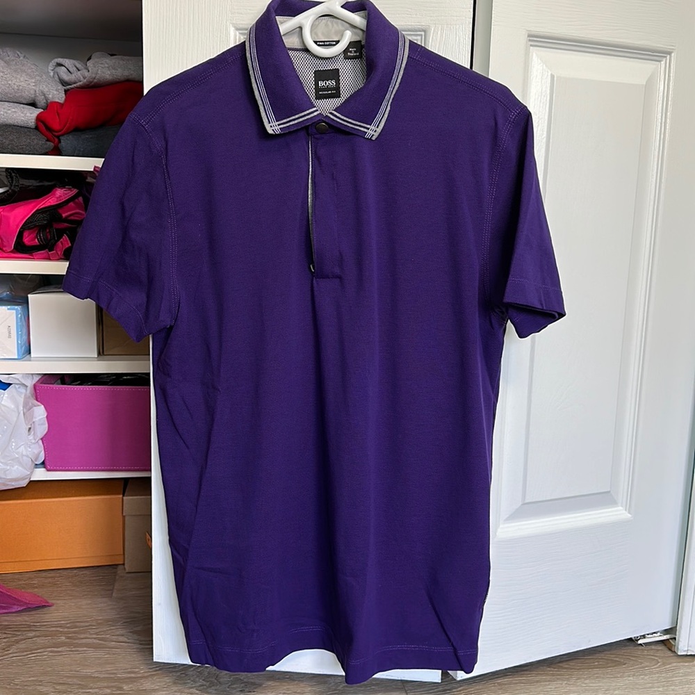 Men’s Boss regular fit polo in very good condition.